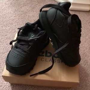 Reebok Classic toddler size 4 sneakers